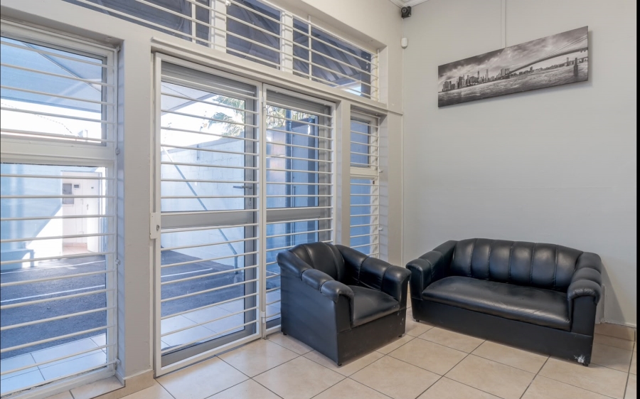 To Let Commercial Property for Rent in Gants Plaza Western Cape